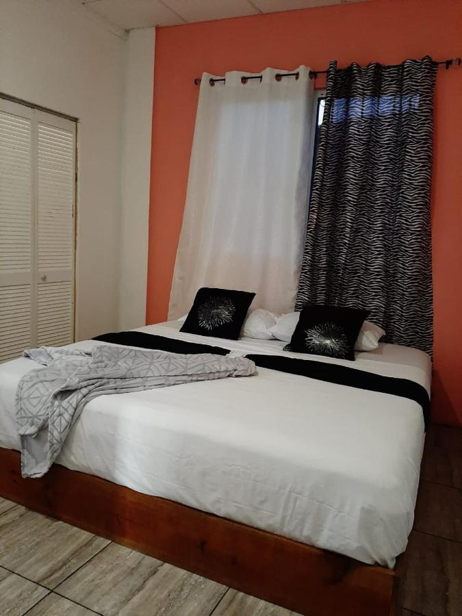 Saint Charles Inn, Belize Central America Пунта Горда Екстериор снимка