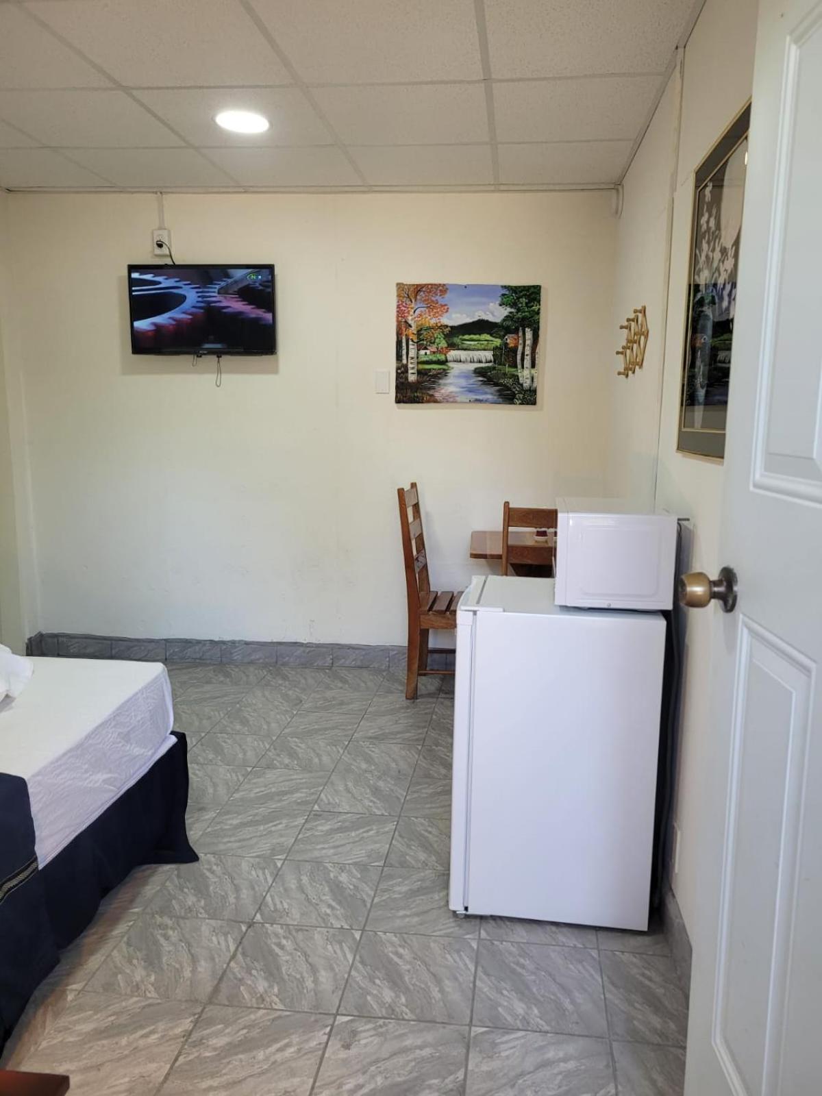 Saint Charles Inn, Belize Central America Пунта Горда Екстериор снимка